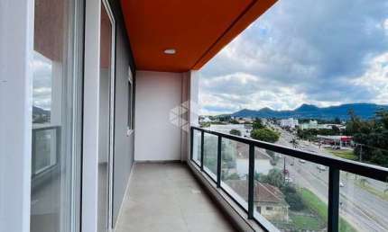 Apartamento Novo de 3 Dormitórios com suíte, 2 vagas de garagem e 1 amplo terraço à venda no Bairro Camobi em Santa Maria
