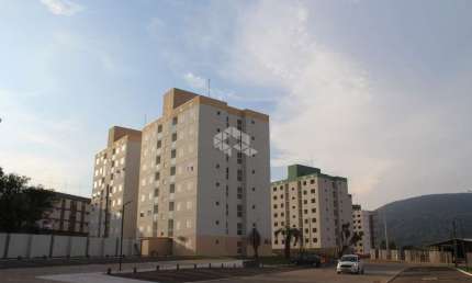 Apartamento com 02 dormitórios, churrasqueira e sacada à venda no bairro Camobi em Santa Maria.