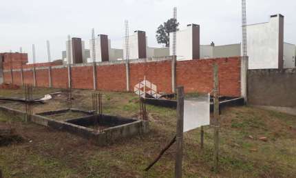 Terreno à venda no bairro Diácono João Luiz Pozzobon, em Santa Maria.