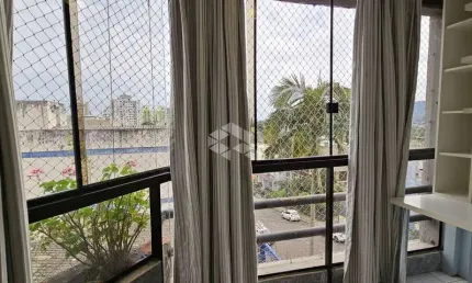 Cobertura duplex, 3 dormitórios, 1 suíte,  2 sacadas, terraço, churrasqueira, centro de Santa Maria