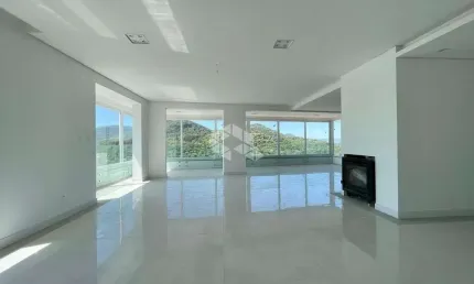 Apartamento de alto padrão à venda no bairro Km Três em Santa Maria