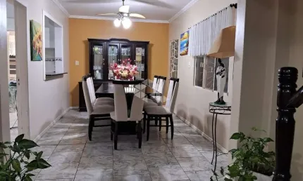 Linda casa à venda no bairro joão goulart, santa maria!