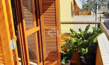 Apartamento á venda com 3 quartos e uma suíte no Bairro Camobi em Santa Maria RS