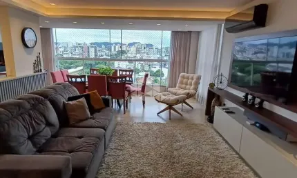 Apartamento à venda com 3 quartos e suíte semi-mobiliado no Bairro Patronato em Santa Maria