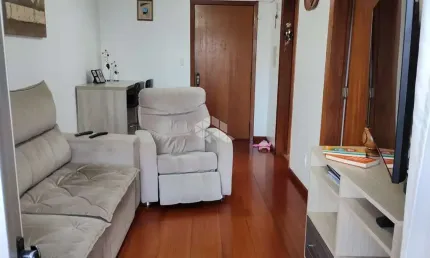 Apartamento duplex de 03 dormitórios à venda no bairro Nossa Senhora de Fátima em Santa Maria.
