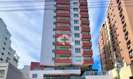 APARTAMENTO ALTO PADRÃO COM 3 DORMITÓRIOS E 2 VAGAS À VENDA NO BAIRRO NOSSA SENHORA MEDIANEIRA EM SANTA MARIA