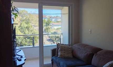 Apartamento á venda  no centro de Garibaldi com 3 quartos e uma suíte
