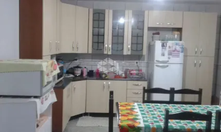 Casa com dois quartos à venda no bairro pinheiro machado em santa maria rs.
