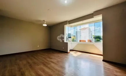 Apartamento de 2 quartos com suíte e vaga de garagem à venda em Santa Maria
