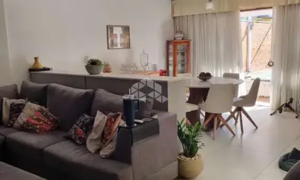 Sobrado à venda em localização privilegiada - centro, esquina do conjunto 3 da ufn, santa maria, bairro nossa senhora do rosário