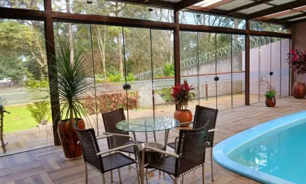Casa mobiliada à venda em itaara - rs, 4 quartos, piscina e área gourmet.