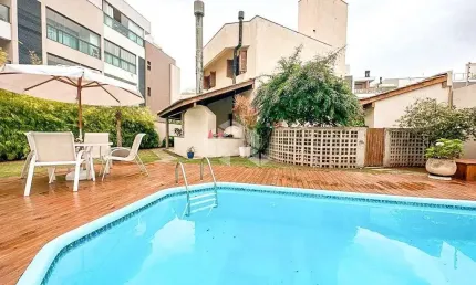 Casa com 3 quartos à venda na Rua Gilmar Darli Vieira, 343, Campeche, Florianópolis