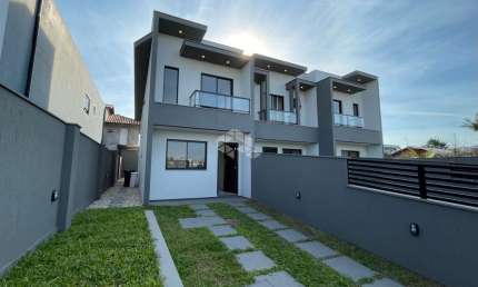 Casa de 119m² com 3 quartos, 2 vagas de garagem no Campeche, Florianópolis - SC
