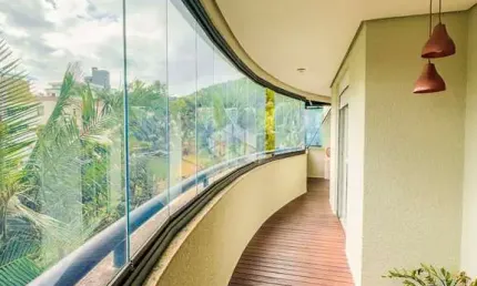 APARTAMENTO SEMIMOBILIADO COM VISTA PARCIAL PARA O MAR E ÁREA DE LAZER EM COQUEIROS