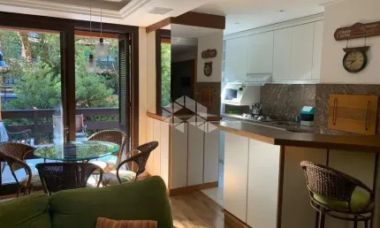 Seu Refúgio Natural em Gramado: Apartamento 2 Dormitório com Terraço em Condomínio Fechado