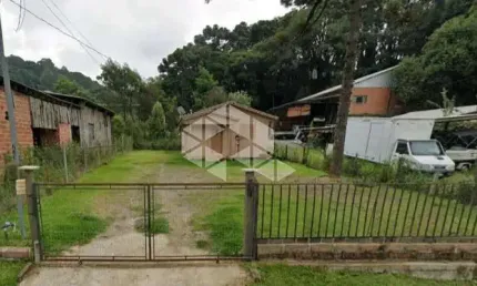 casa de madeira, 1 dormitório,  terreno 381m², localizado bairro moura