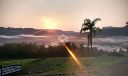Sitio  32 hectares , localizado na Estrada LInha São João amoreiras
