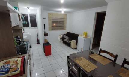Apartamento mobiliado de dois dormitórios em Canela