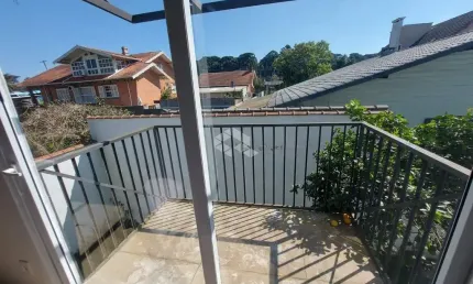 Apartamento  59,46m²,   2  dormitórios, sendo uma suíte ,  localizado a menos de 300metros do Rissul.