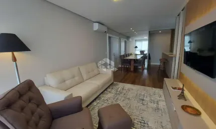 Apartamento com 2 suítes mobiliado na Borges de Medeiros, em Gramado