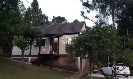 Sítio à venda na Linha Araripe, Gramado - Casa com 2 quartos e 180m² de área construída.