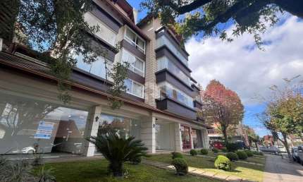 Apartamento à venda no Centro de Gramado - Decorado, mobiliado e a duas quadras da Rua Coberta
