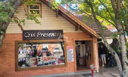2 salas comerciais localizada no centro de Gramado.