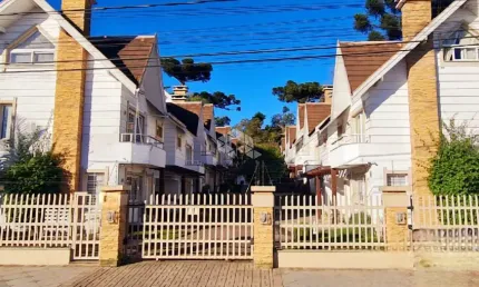 O Lar Perfeito para Sua Família no Coração de Canela!