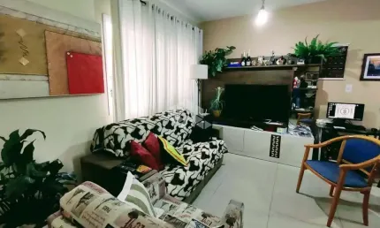 Casa em condomínio fechado com 03 dormitórios em Canoas.
