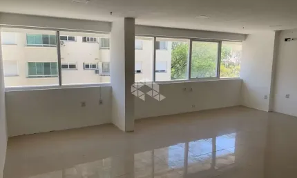 Sala comercial na Avenida João Wallig ao lado ro Shopping Iguatemi