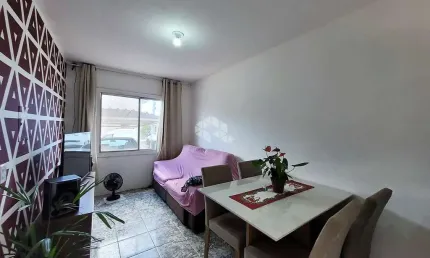 Casa em condomínio 2 dormitórios e 1 vaga no Bairro Igara