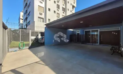 Sobrado à venda, 3 dormitórios, suíte, 3 vagas,  novo, lareira, churrasqueira, Jardim Lindóia, zona norte.