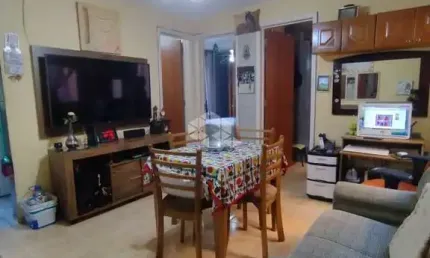 Apartamento de 2 dormitorios com garagem proximo a FAPA.
