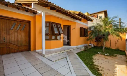 Casa térrea à venda no bairro Moinhos de Vento em Canoas, 2 dormitórios, aceita FGTS e financiamento