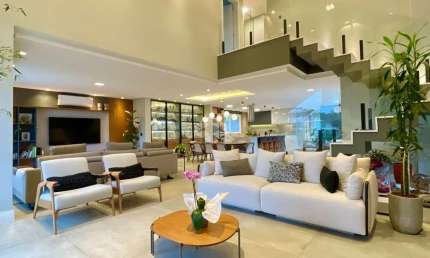 CASA  EM CONDOMINIO MOBILIADA, com 4 dormitórios, sendo '3 suítes, bairro Estancia Velha, pode financiar, aceita imóvel na negociação.