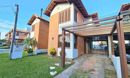 Casa em condomínio à Venda no Bairro Igara, Canoas - 3 Dormitórios, Suíte, Condomínio Fechado, Vaga para 2 Carros
