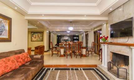 Apartamento Alto Padrão à venda no Centro de Canoas - 359m² privativos, 4 dormitórios, 2 suítes, 3 vagas, condomínio com infraestrutura completa