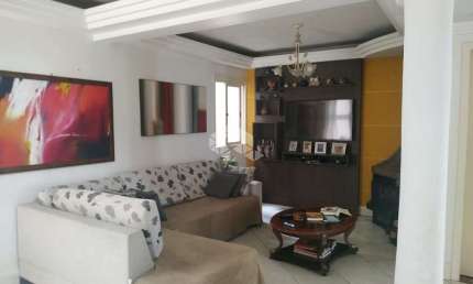 Casa/Sobrado com 3 Dormitórios sendo 2 suítes à venda, no bairro Igara, Canoas-Rs