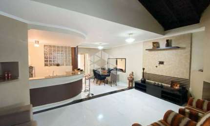 Casa Sobrado 4 dormitórios, suíte, closet, sótão, lareira, churrasqueira, piscina e 3 vagas, bairro Marechal Rondon, Canoas. Aceita FGTS,Financiamento