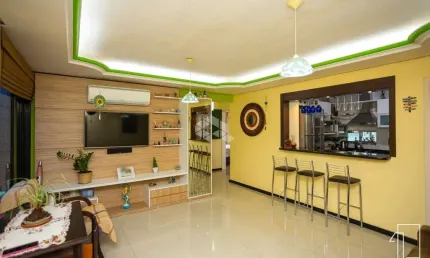 Apartamento 2 dormitórios, dependência, banheiro social, lavabo, no Centro, Canoas.