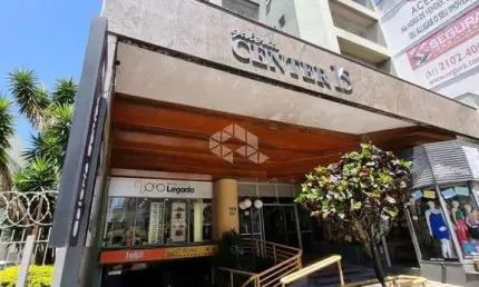 Sala Comercial a venda no Centro de Canoas, com 67,66 m²,  mobiliado, no Edifício Galeria Center.