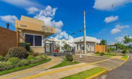 Casa semimobiliada no bairro Igara em Canoas, com 3 dormitórios sendo 1 suíte, aceita financiamento e uso do FGTS