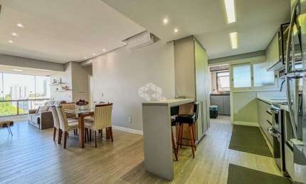 Cobertura duplex semimobiliada, 2 dormitórios, suíte, sacada, churrasqueira, piscina aquecida, elevador, 3 vagas, Novo Hamburgo