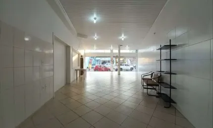 Sala comercial de 91metros quadrados com banheiro. Localizada no Bairro Operário em Novo Hamburgo.