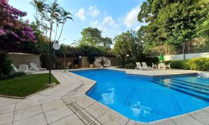 Apartamento alto padrão, 3 dormitórios, 3 banheiros, 2 vagas , elevador. Bairro Rio Branco, próximo ao Centro de Novo Hamburgo.