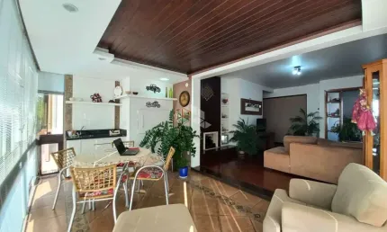 Apartamento alto padrão, 3/4 dormitórios, terraço, 2 box, elevador,bairro Rio Branco, próximo ao Centro de Novo Hamburgo. Aceita Financiamento!
