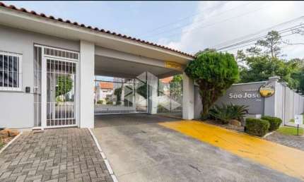 Sobrado de 3 dormitórios em Condomínio Fechado, em Canoas/RS
