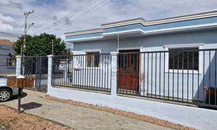 Casa com 2 quartos à venda na Rua Iraí, 137, Niterói, Canoas