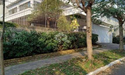Casa/sobrado com 04 quartos, 400m² -  Bairro Igara Canoas