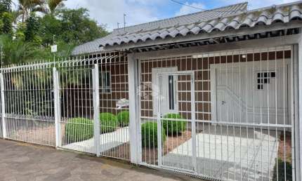 Casa com 5 quartos à venda na Rua Quinze de Novembro, 143, Nossa Senhora das Graças, Canoas